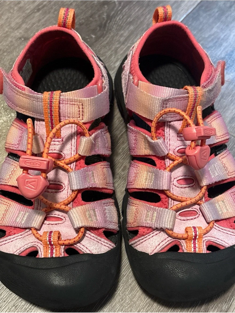 Keen Girls Rubber Toe Newport Hiking Walking Sandals Size 1 Pink Multi